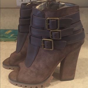Ankle boots